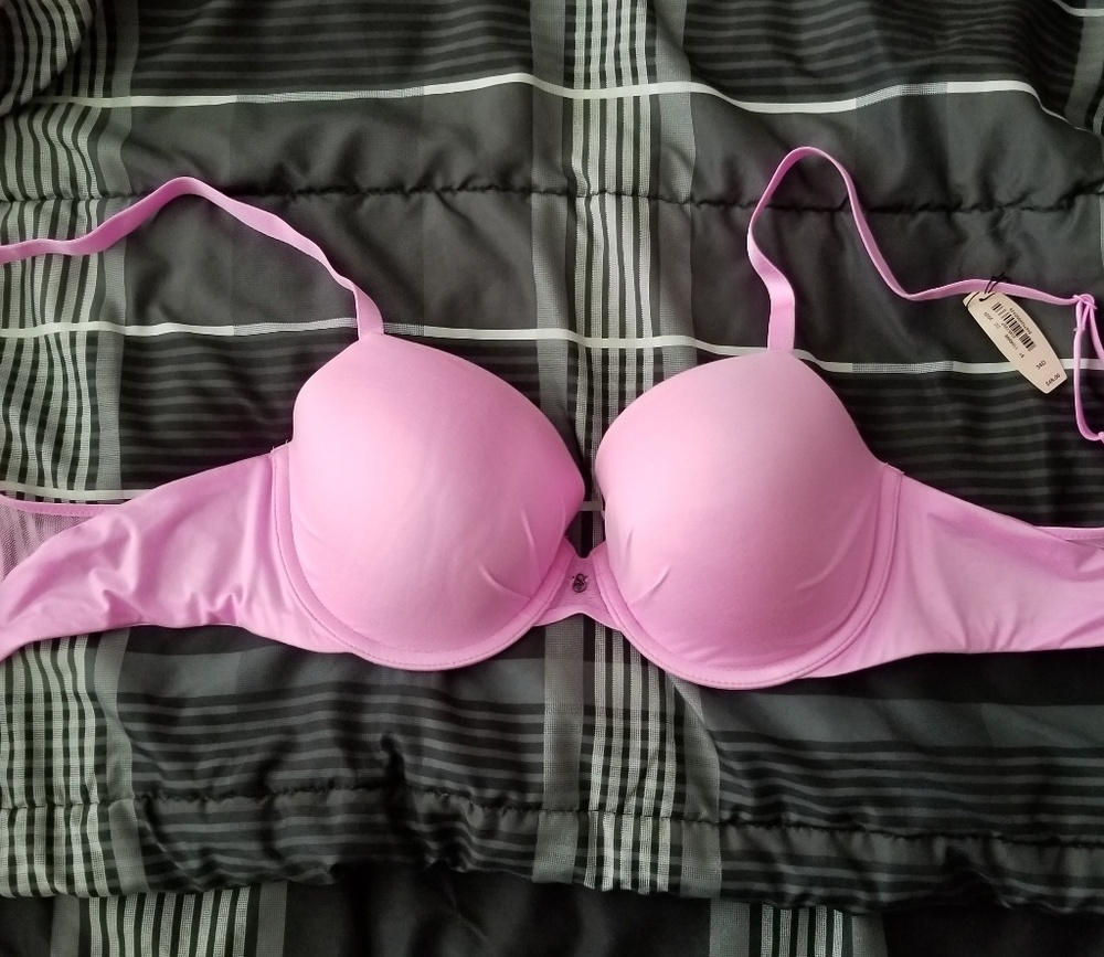 Victoria's Secret Fabulous Demi Bra